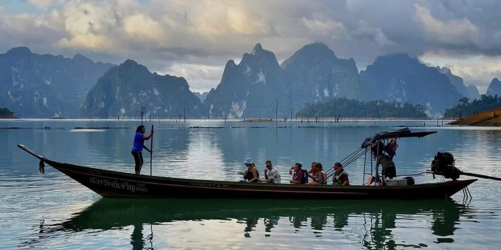 Séjour sur le lac Chiew Larn.